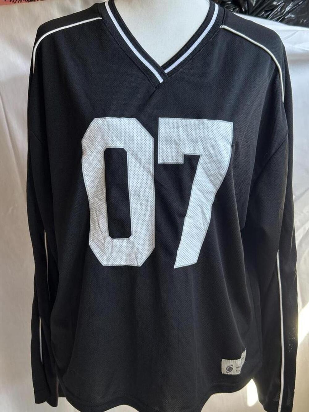 Love Tree Women's Black Jersey